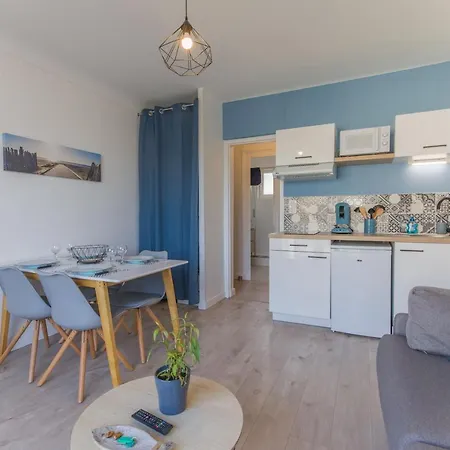 T2 4pers Centre Proche Marche / 10mn Apartment Royan